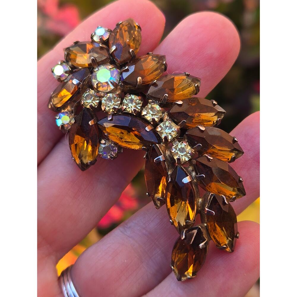 Vintage Amber Tone Navette & AB Crystal Rhinestone Layered Leaf Brooch - Picture 5 of 6
